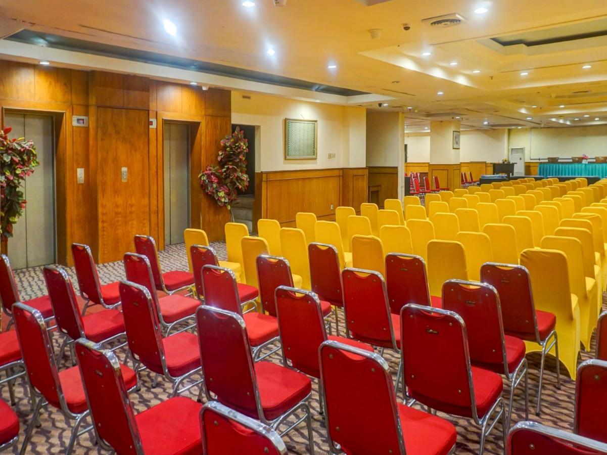 נקסר Oyo 3967 Hotel Pantai Wisata מראה חיצוני תמונה