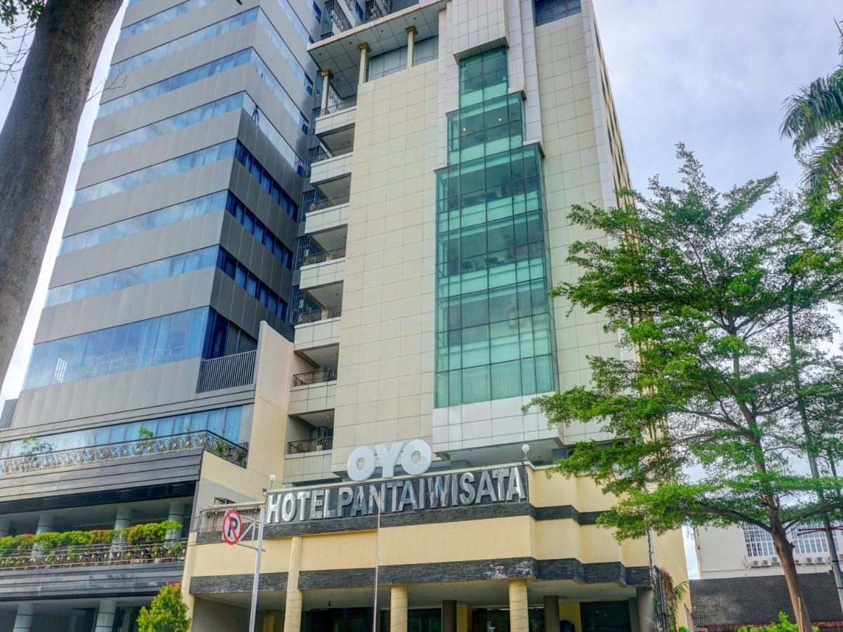נקסר Oyo 3967 Hotel Pantai Wisata מראה חיצוני תמונה
