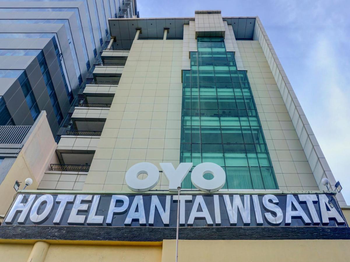 נקסר Oyo 3967 Hotel Pantai Wisata מראה חיצוני תמונה