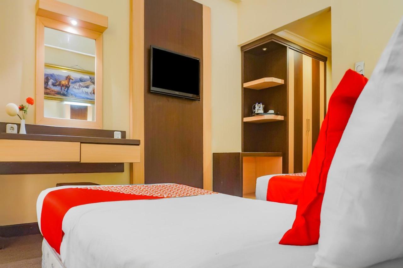 נקסר Oyo 3967 Hotel Pantai Wisata מראה חיצוני תמונה