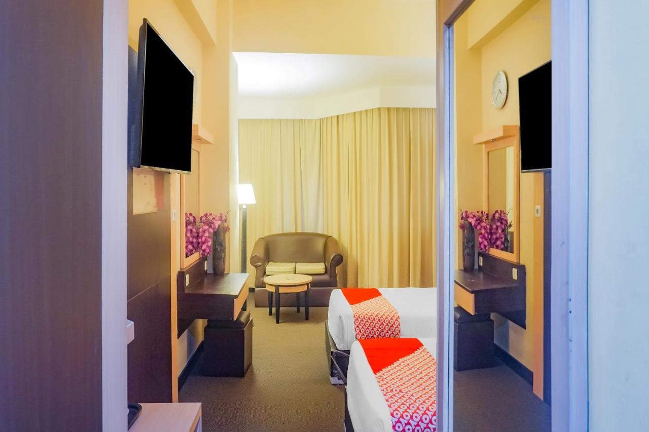 נקסר Oyo 3967 Hotel Pantai Wisata מראה חיצוני תמונה